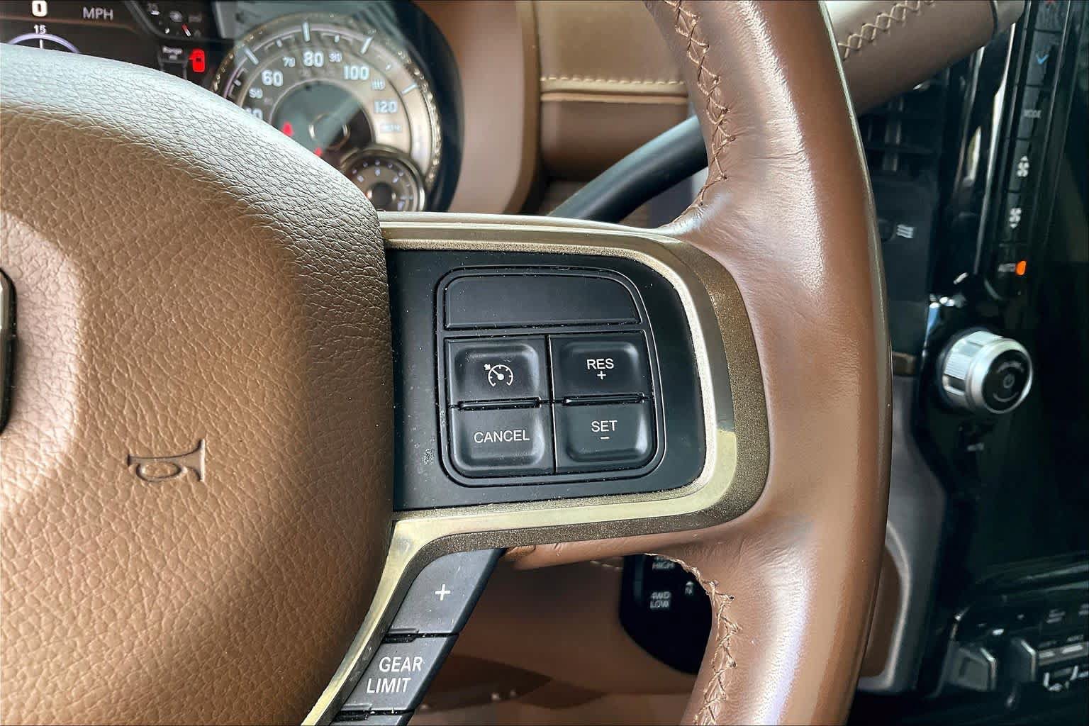 Used 2022 RAM 3500 Limited AWD/4WD image 25