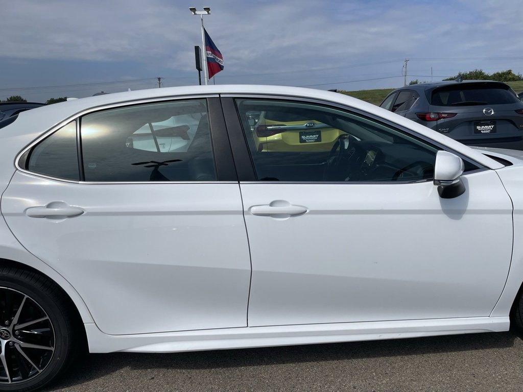 Used 2023 Toyota Camry SE image 24