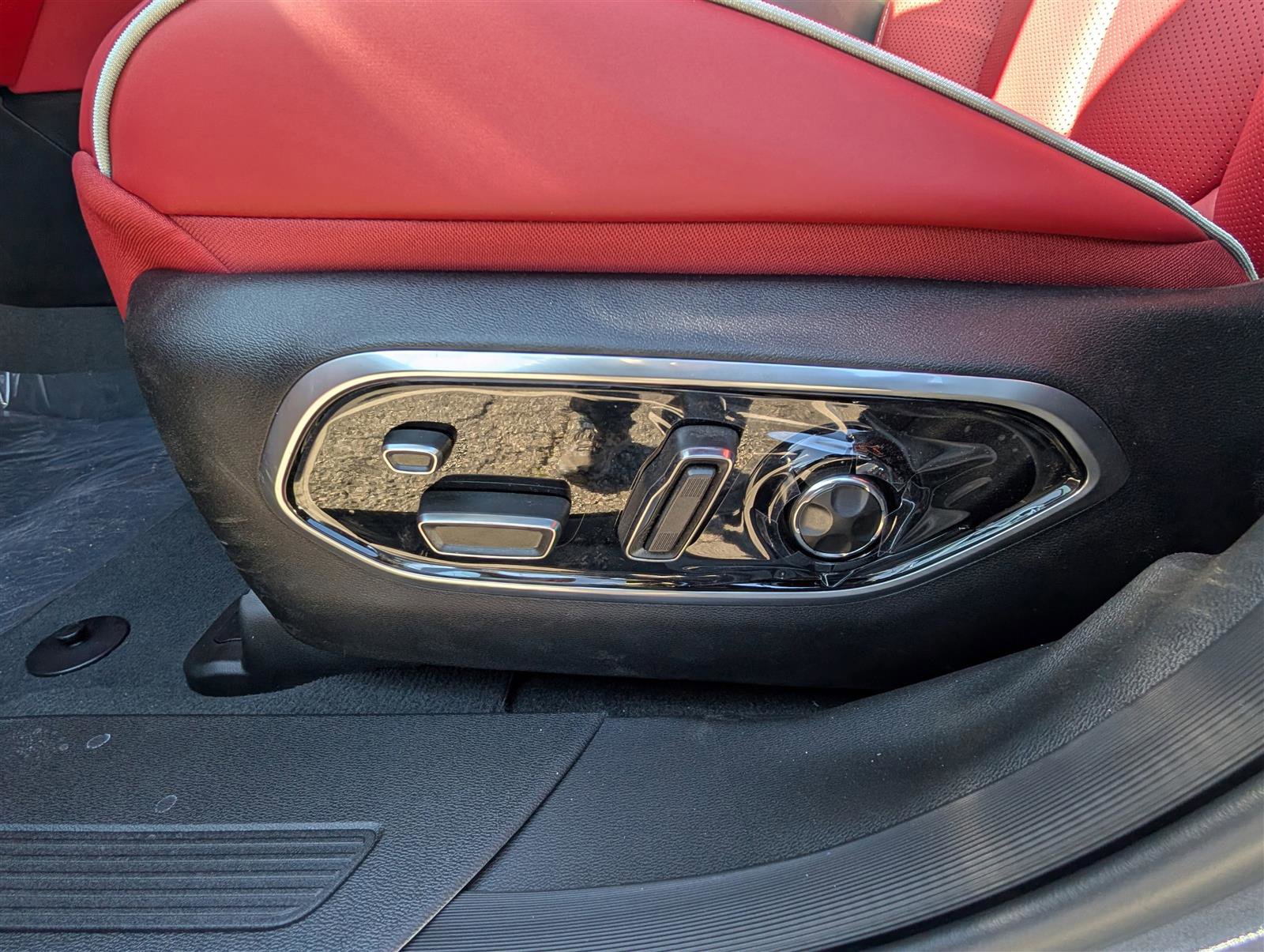 New 2025 Jeep Wagoneer S Launch Edition image 15