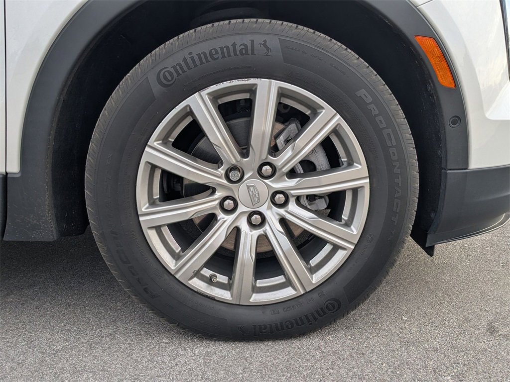 Used 2022 Cadillac XT4 Premium Luxury w/ Enhanced Visibility Package image 22