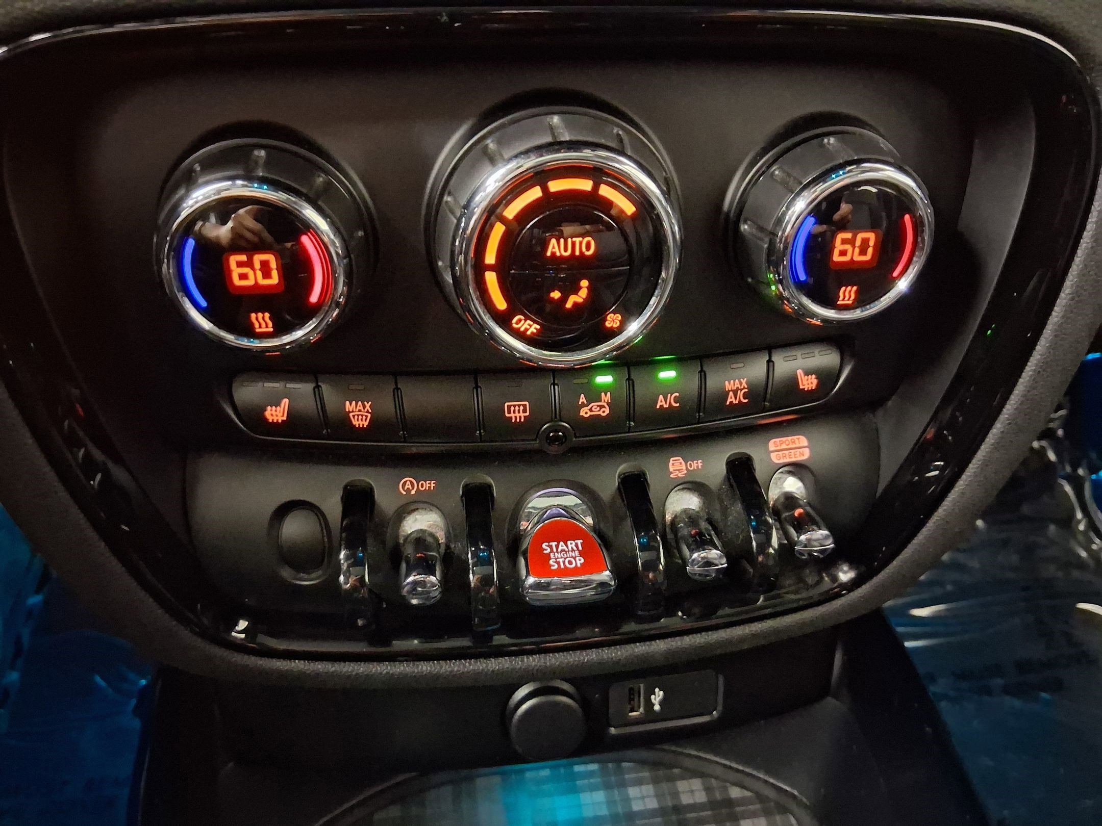 Used 2019 MINI Cooper Clubman S w/ Premium Package FWD image 18