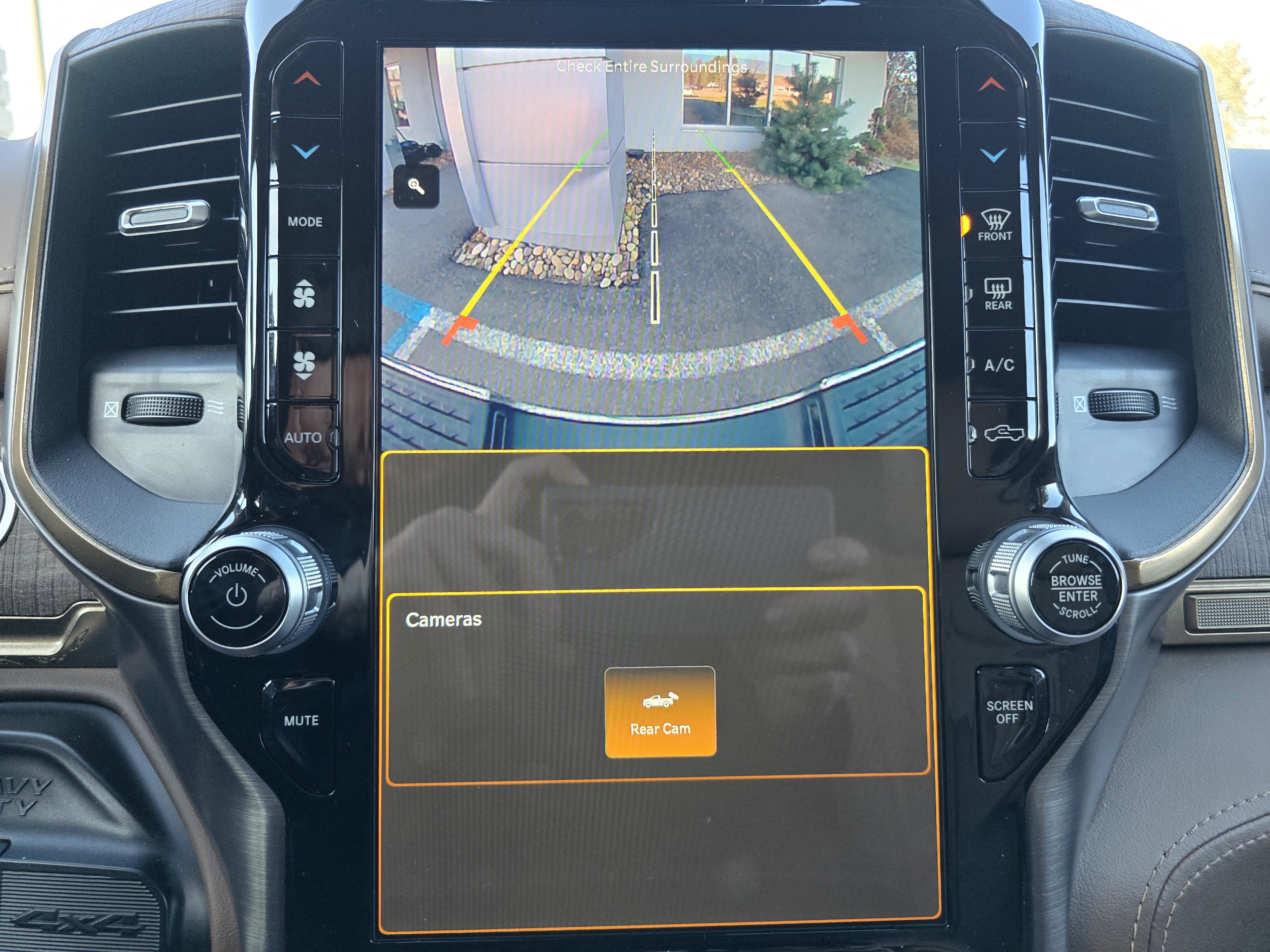 Used 2024 RAM 3500 Limited image 28