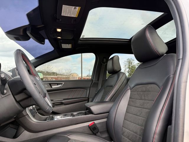 Used 2024 Ford Edge ST-Line image 26
