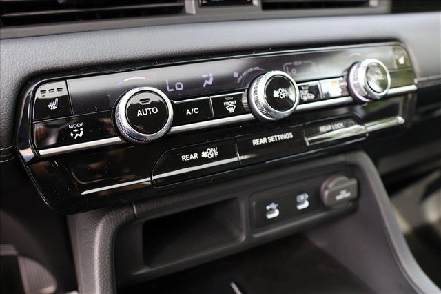 New 2026 Honda Pilot Touring image 19