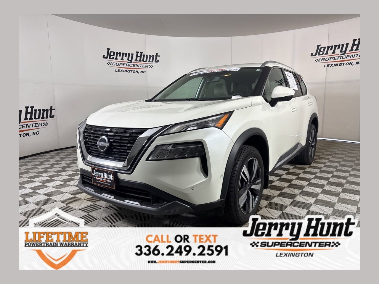 Used 2023 Nissan Rogue SL w/ SL Premium Package image 1