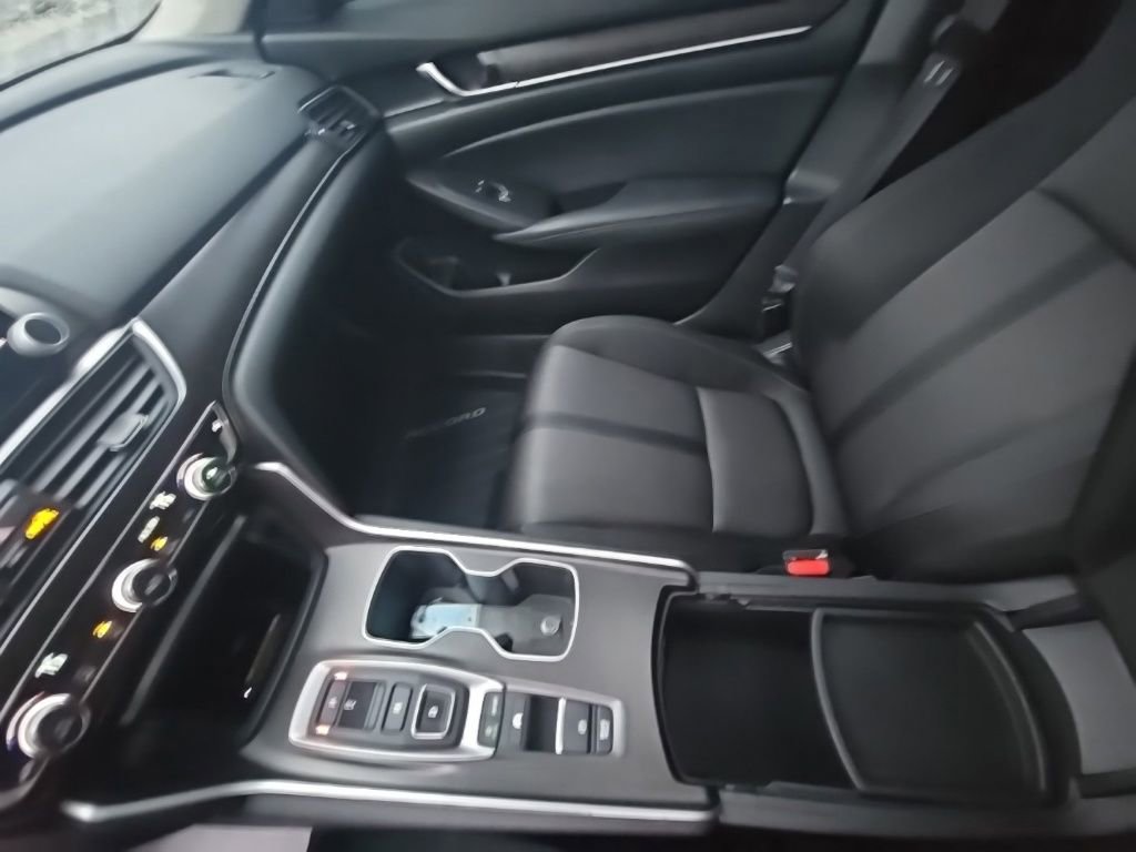 Certified 2021 Honda Accord EX image 24