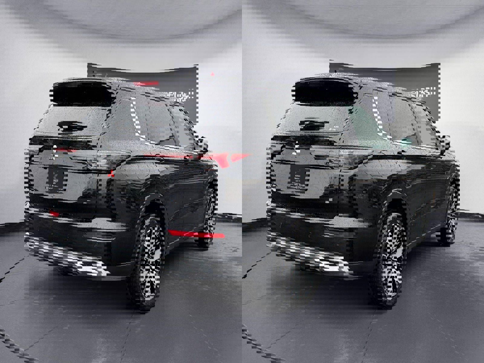 New 2025 Mitsubishi Outlander SE image 5