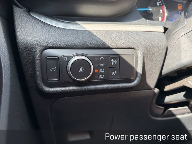 Used 2020 Ford Explorer XLT w/ Equipment Group 202A image 39