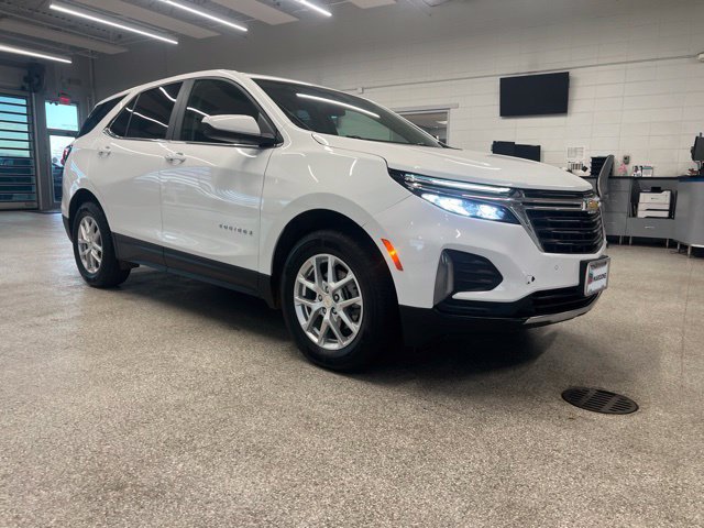Used 2024 Chevrolet Equinox LT AWD/4WD image 3