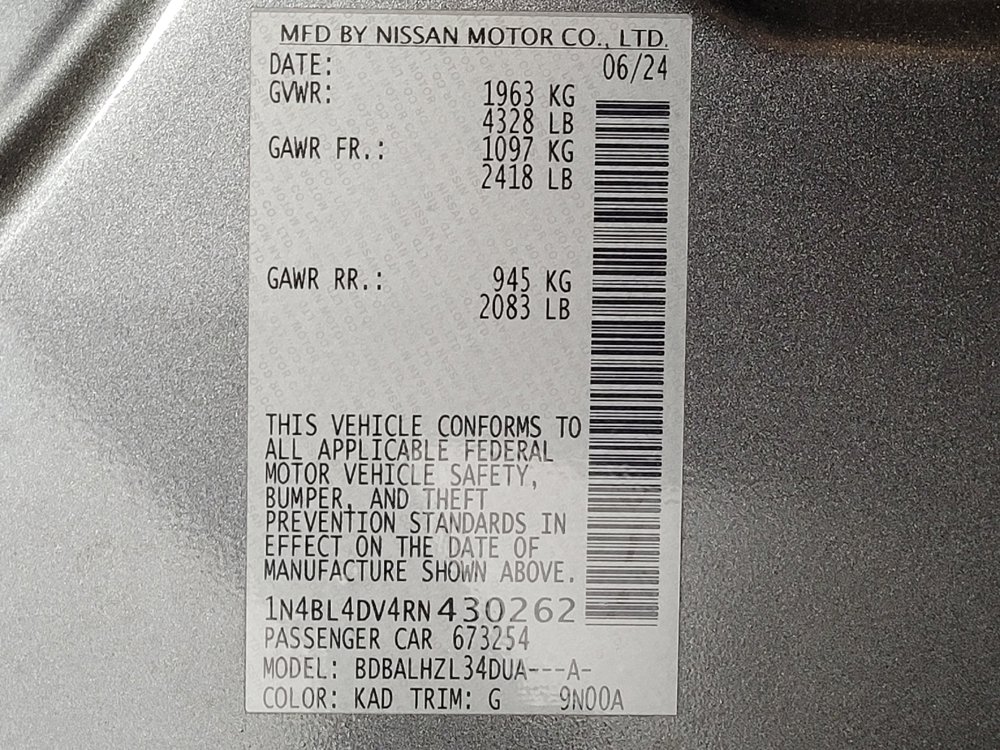 Used 2024 Nissan Altima 2.5 SV FWD image 33