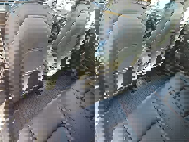 Used 2022 Tesla Model 3 Performance image 18