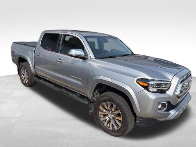 Used 2021 Toyota Tacoma Limited image 29