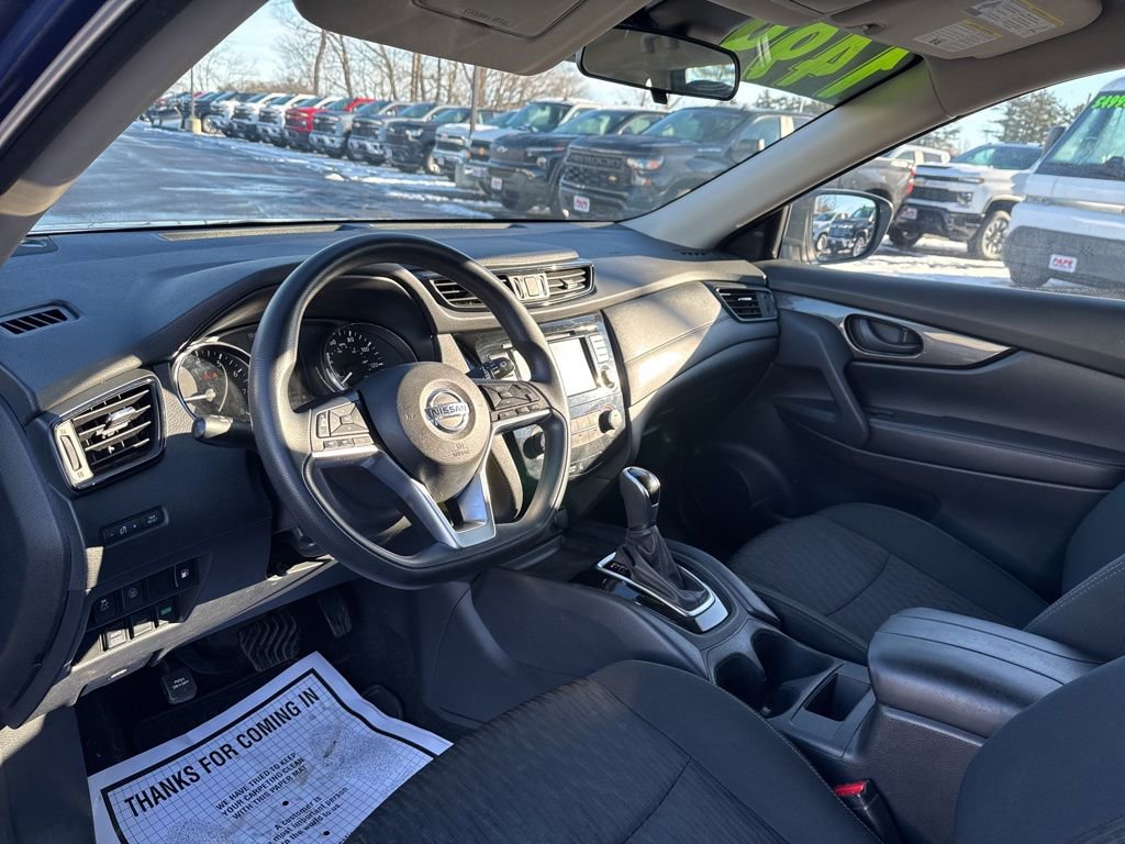 Used 2019 Nissan Rogue S image 19