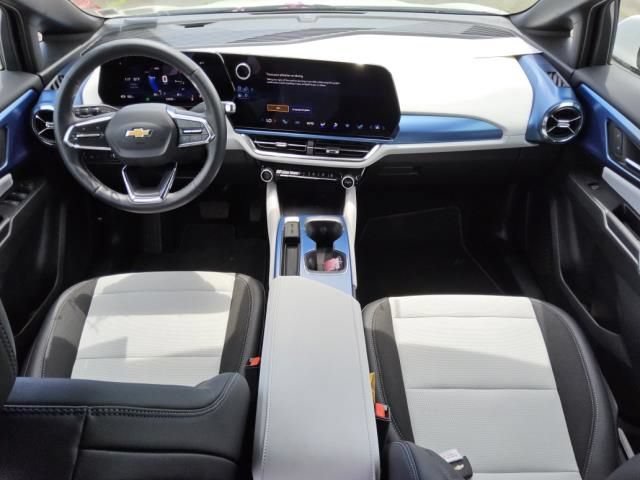 Used 2025 Chevrolet Equinox EV LT FWD image 10