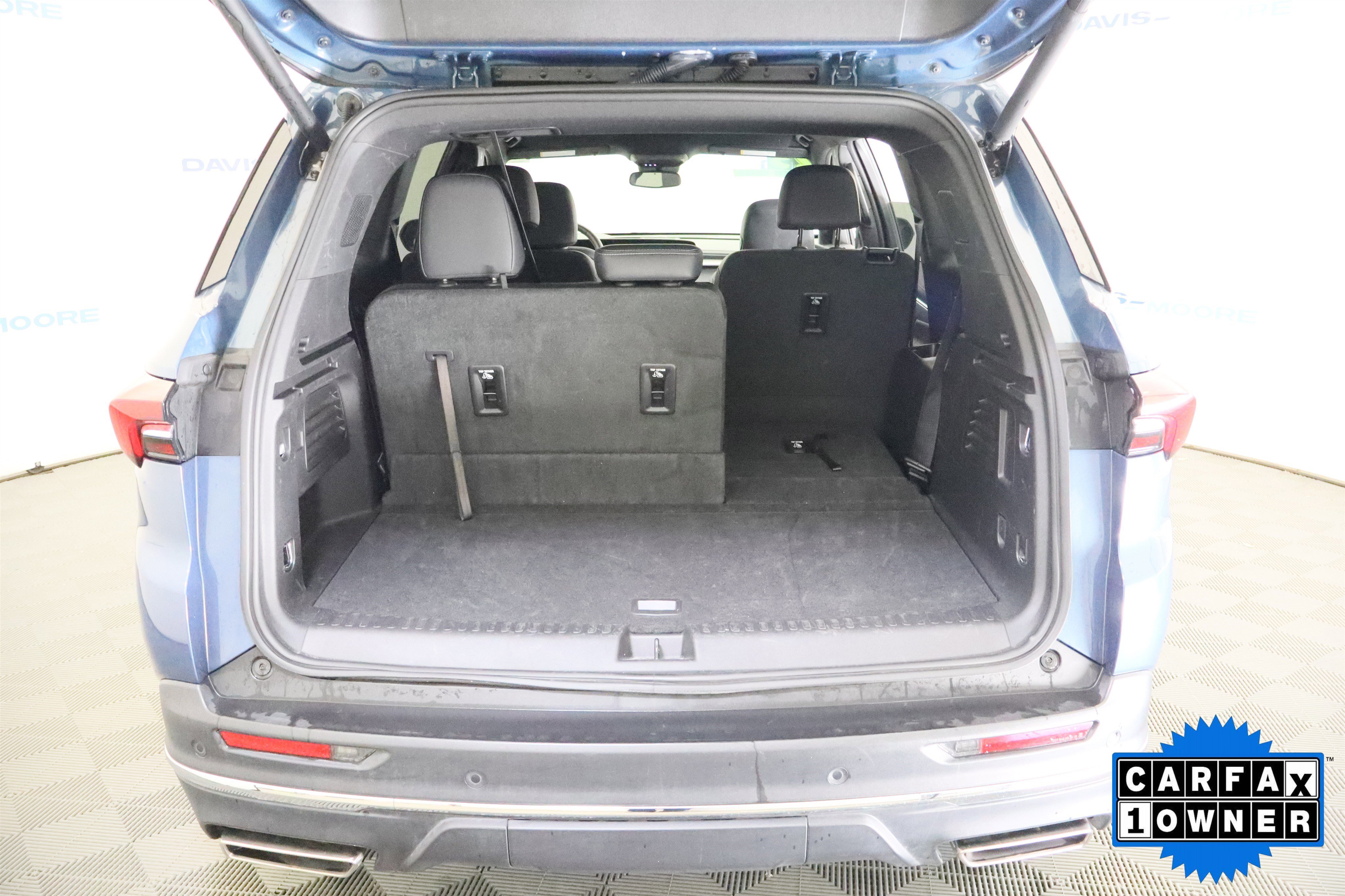 Used 2025 Buick Enclave Preferred FWD image 7