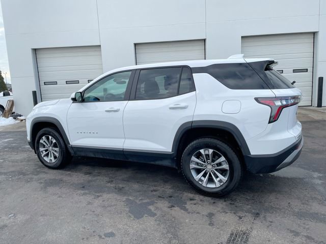 Used 2025 Chevrolet Equinox LT image 3