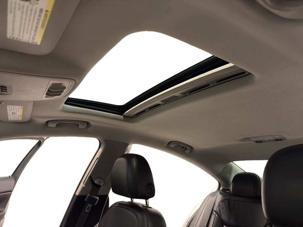 Used 2012 Buick Regal Premium image 15