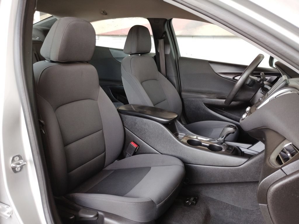 Used 2017 Chevrolet Malibu LS FWD image 13