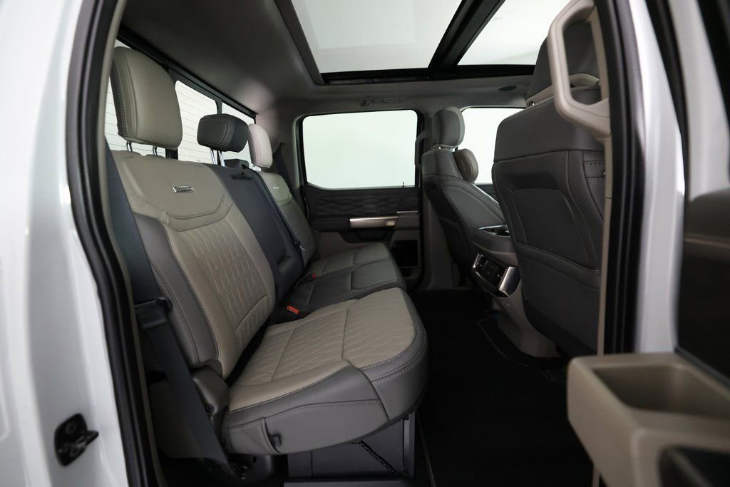 Used 2025 Ford F350 Platinum w/ Platinum Plus Package image 12