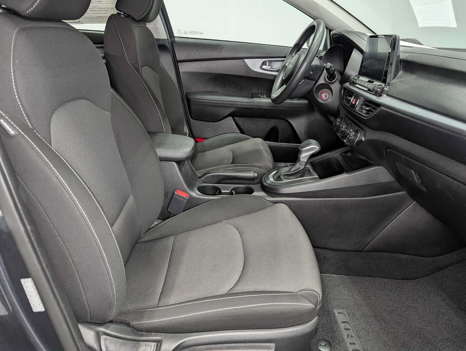 Certified 2023 Kia Forte LXS w/ LXS Technology Package FWD image 38
