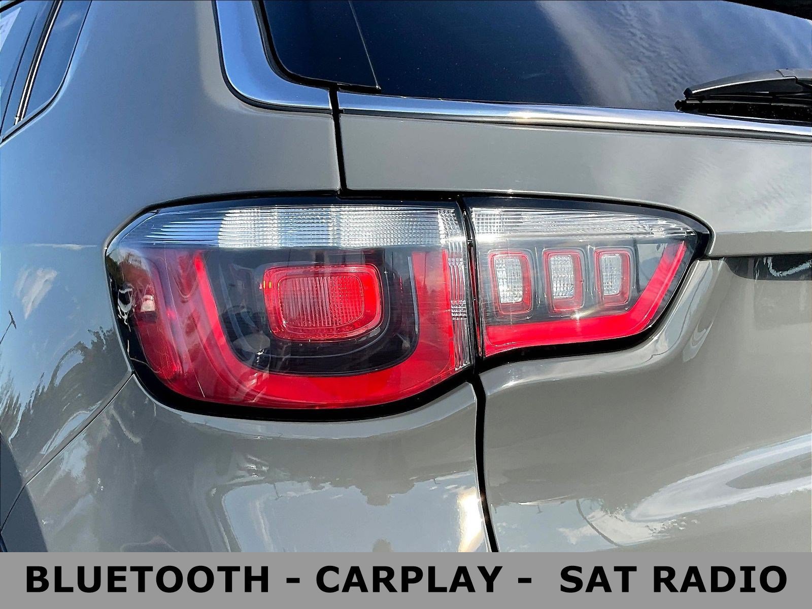 Used 2020 Jeep Compass Limited AWD/4WD image 24