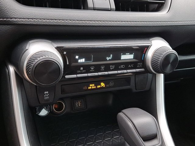 Used 2023 Toyota RAV4 LE FWD image 18