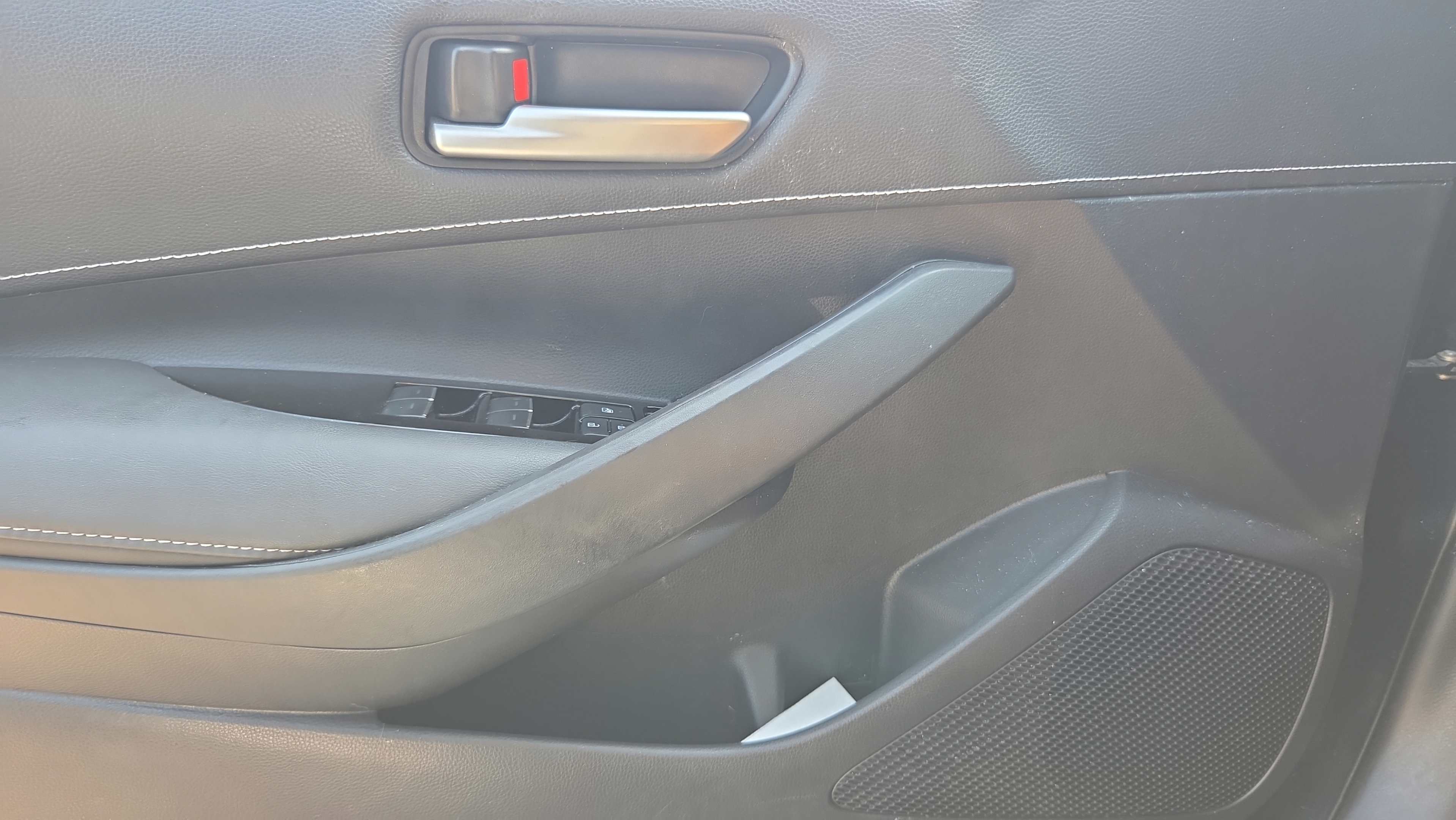 Used 2019 Toyota Corolla SE w/ SE Option Package FWD image 16