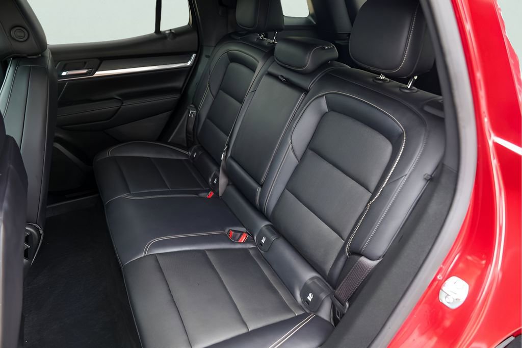 Used 2026 GMC Terrain Elevation w/ Elevation Premium Package FWD image 24