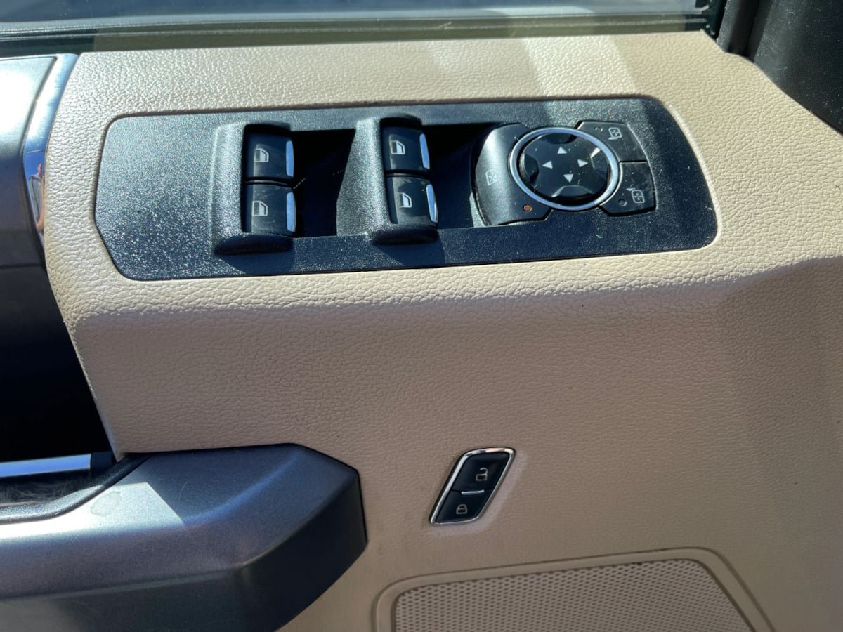Used 2015 Ford F150 XLT w/ Equipment Group 301A Mid AWD/4WD image 20