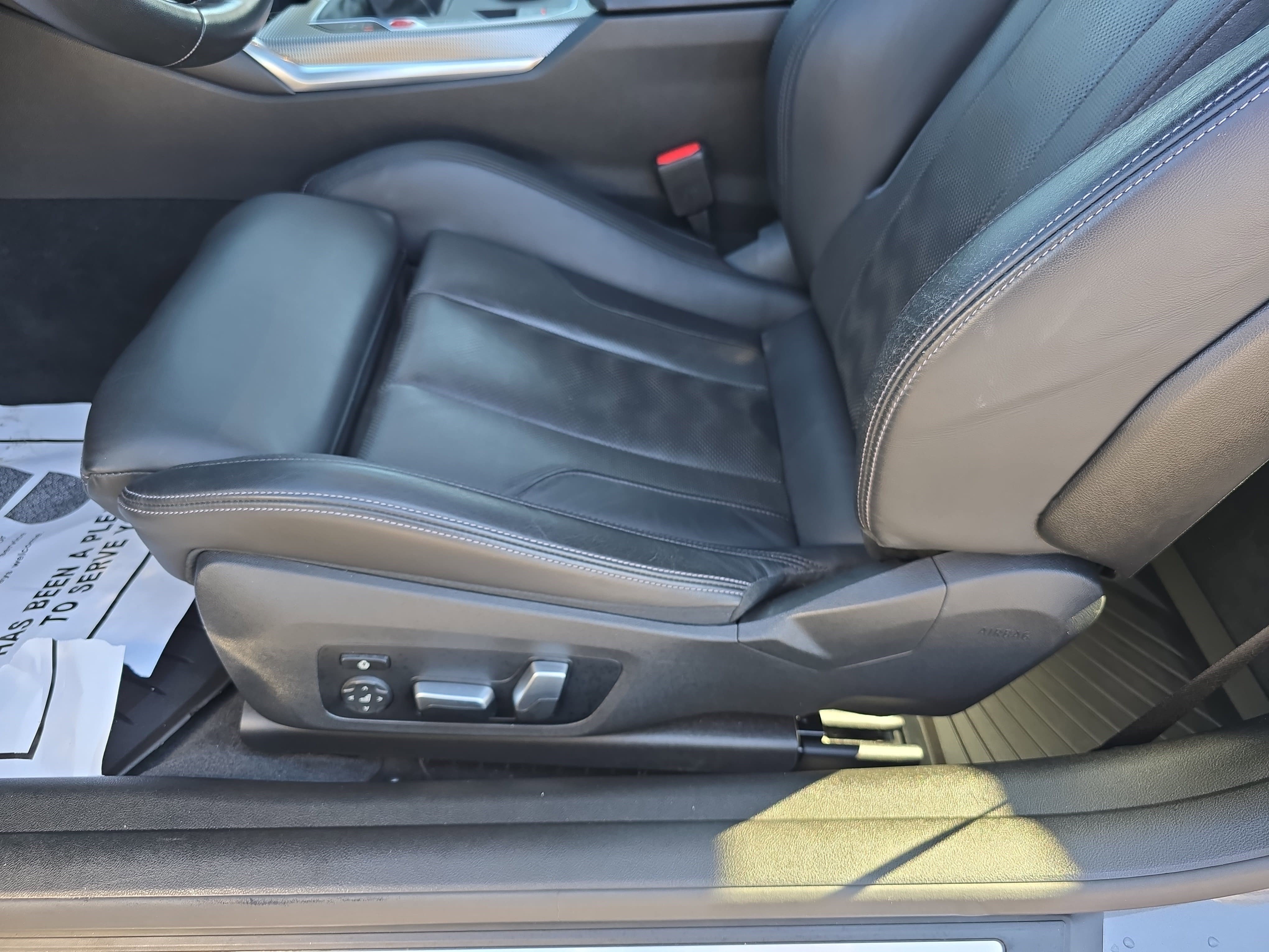 Used 2022 BMW M4 Coupe image 28