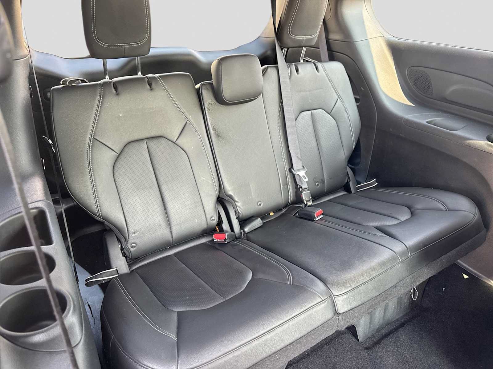 Used 2018 Chrysler Pacifica Touring-L Plus FWD image 21