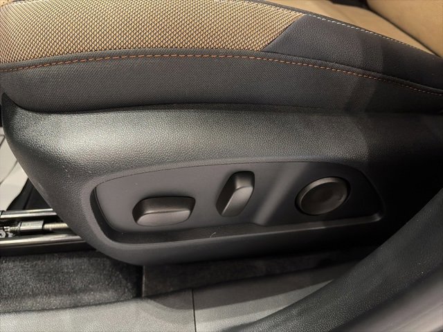 New 2026 Chevrolet Equinox ACTIV w/ Safety and Technology Package image 9