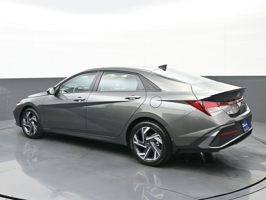 Certified 2025 Hyundai Elantra Sport image 6
