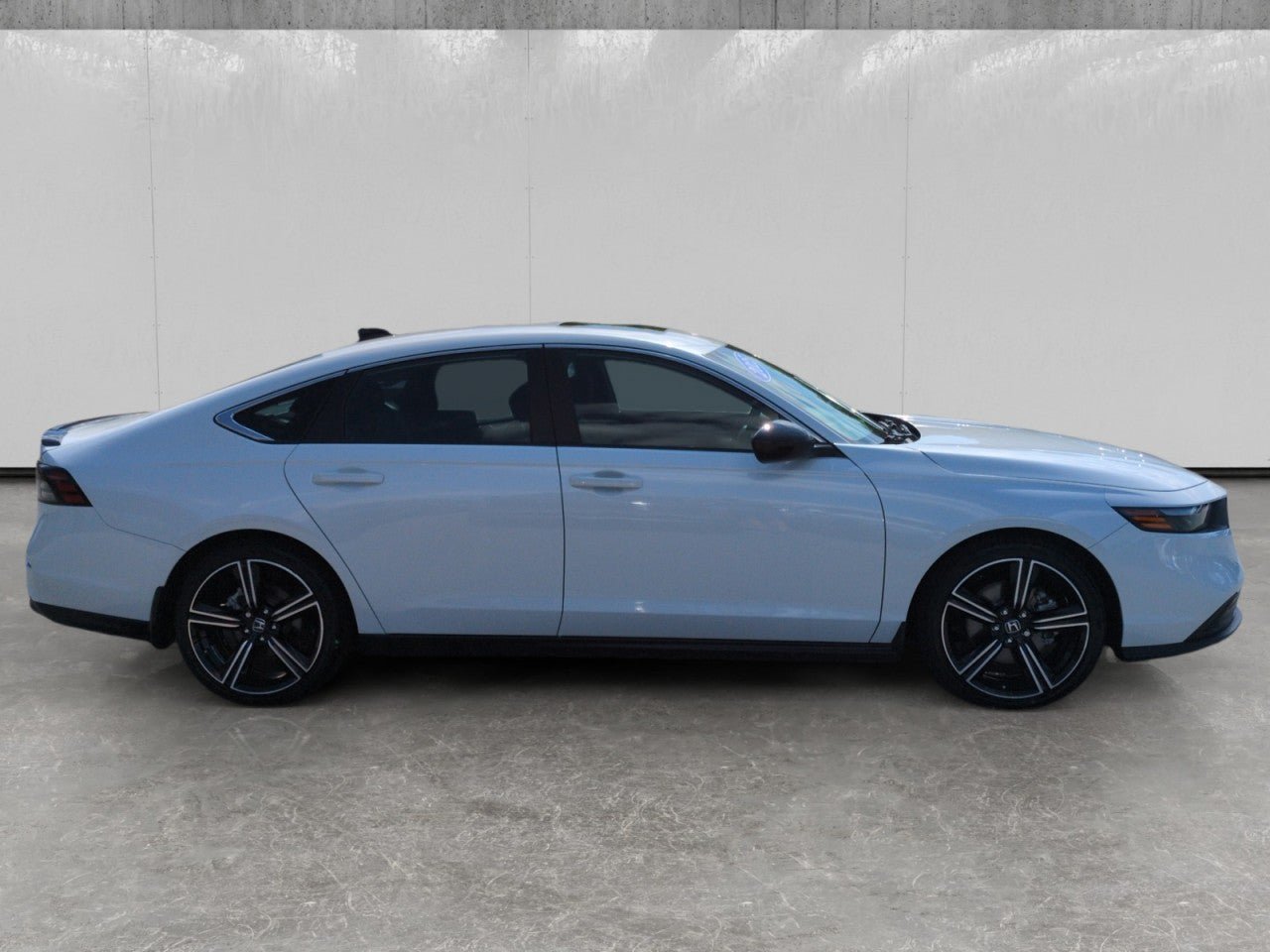 Used 2025 Honda Accord Sport image 8