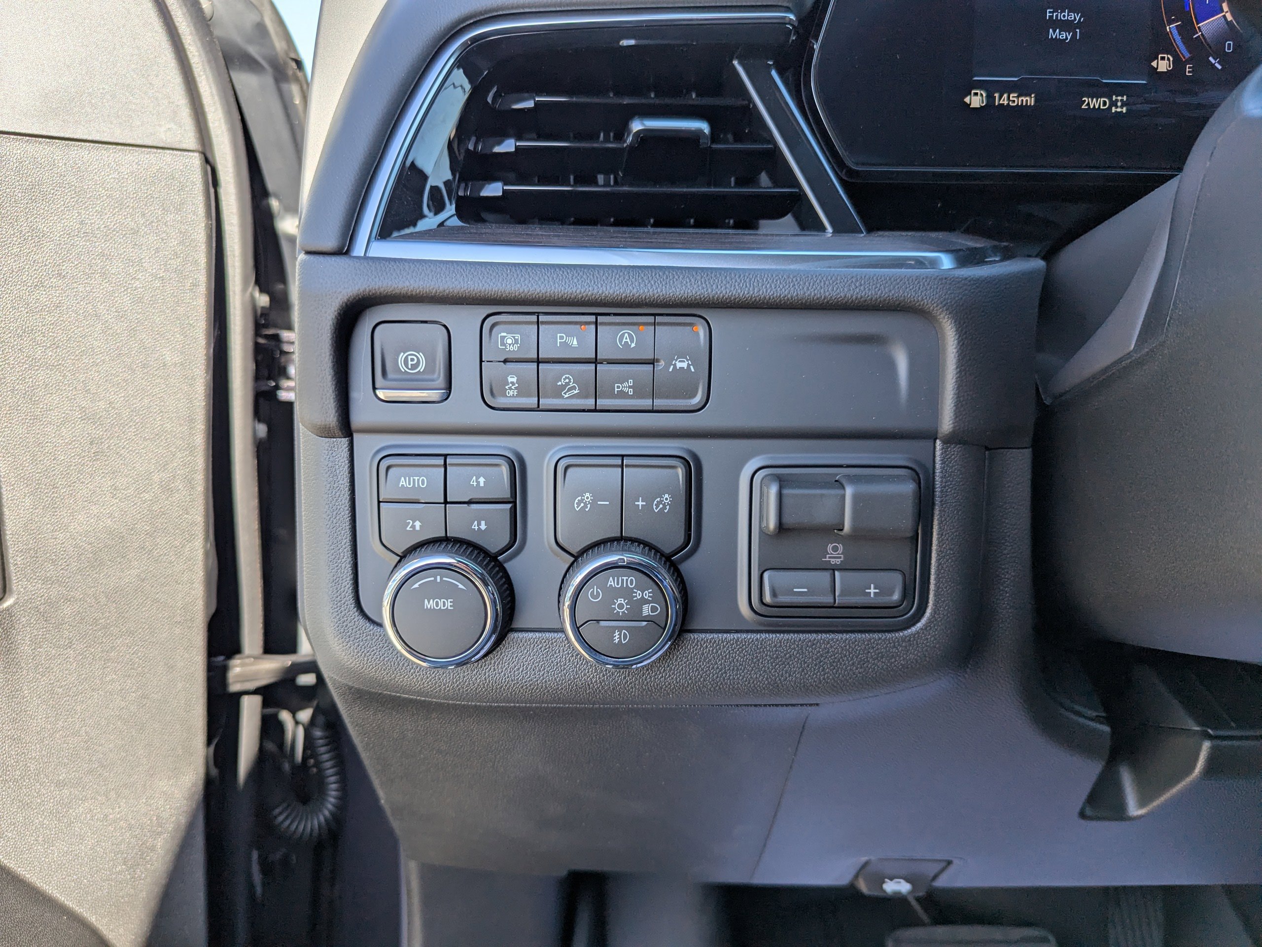 New 2026 Chevrolet Tahoe LT AWD/4WD image 12