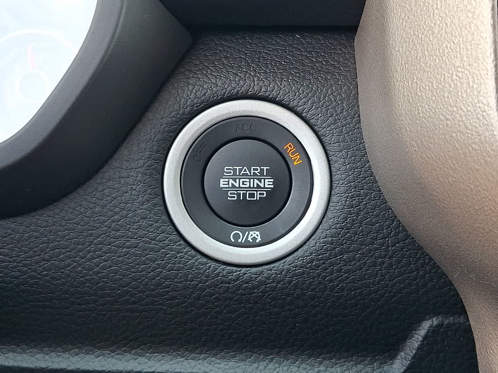 Used 2021 RAM 1500 Laramie AWD/4WD image 25