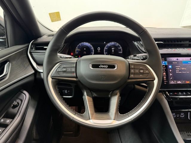 New 2026 Jeep Grand Cherokee Altitude AWD/4WD image 16