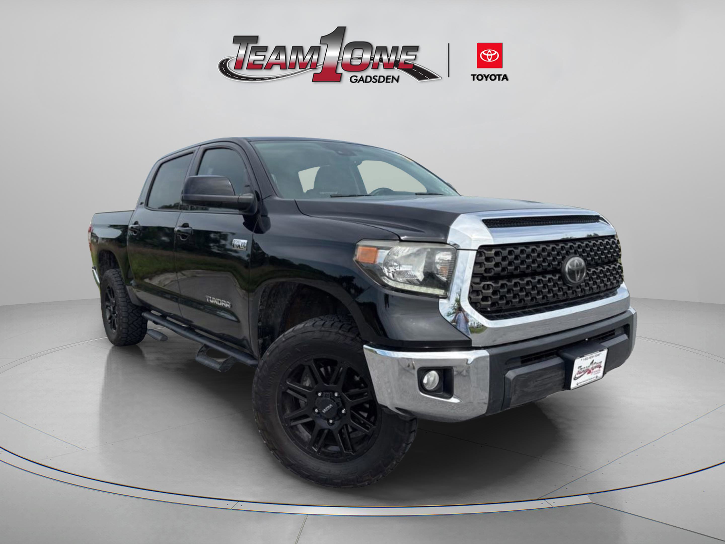 Used 2020 Toyota Tundra SR5 w/ SR5 Leather Package AWD/4WD image 1