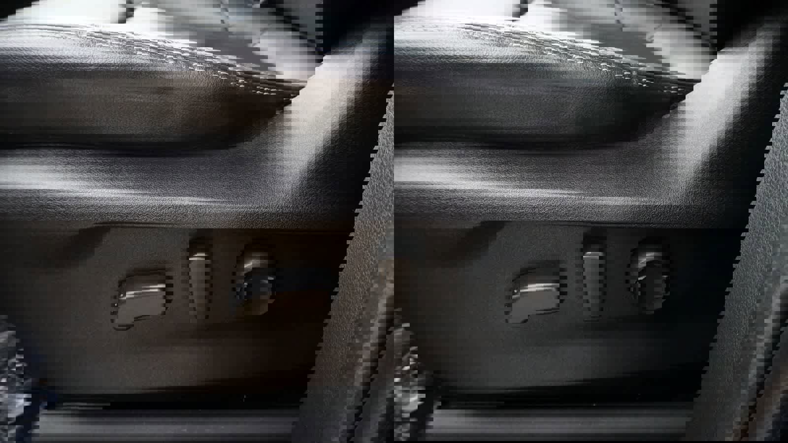 Used 2020 Subaru Ascent Limited w/ Technology Package image 17