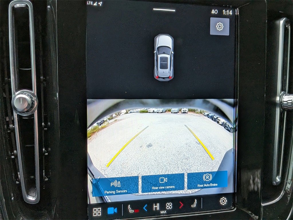 Certified 2024 Volvo XC40 B5 Core image 22