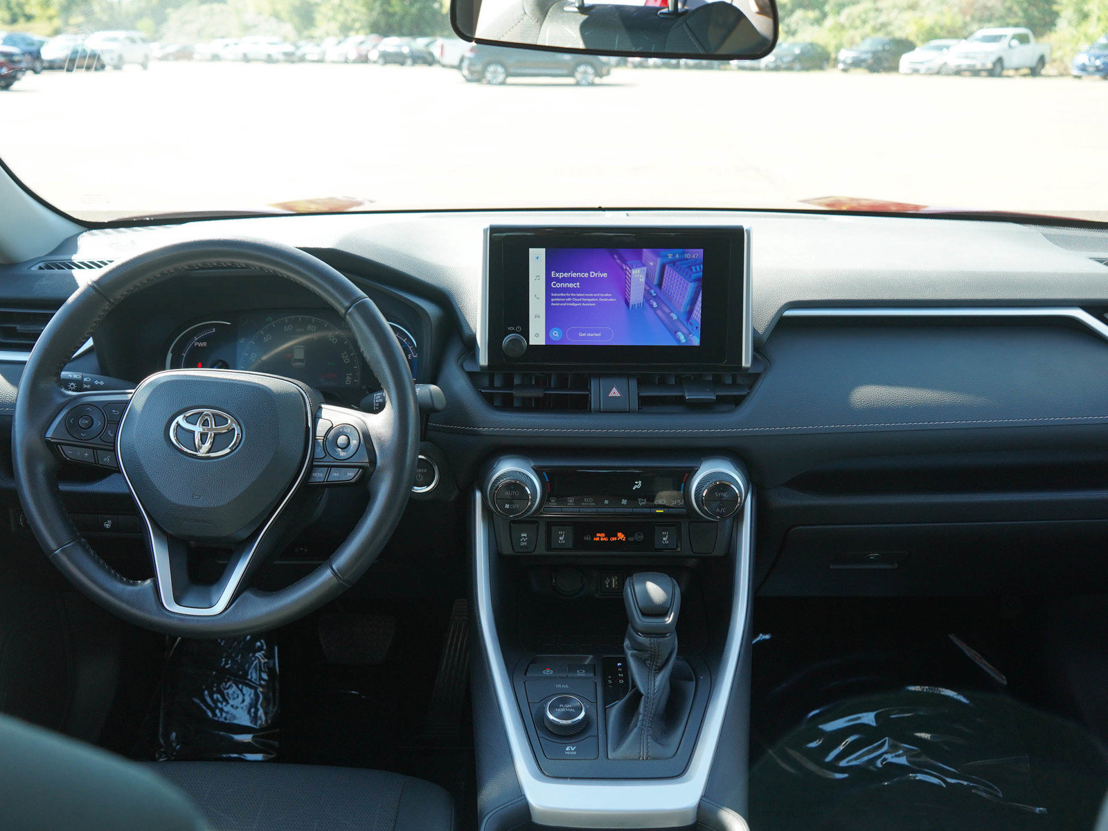 Used 2024 Toyota RAV4 XLE w/ Convenience Package AWD/4WD image 16
