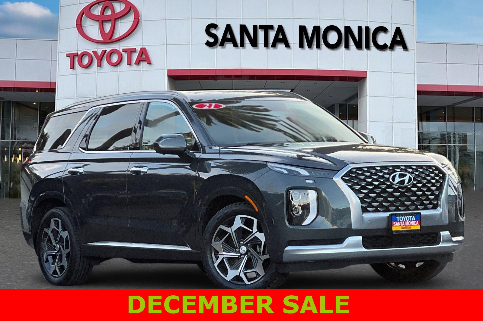 Used 2021 Hyundai Palisade Calligraphy w/ Cargo Package image 2