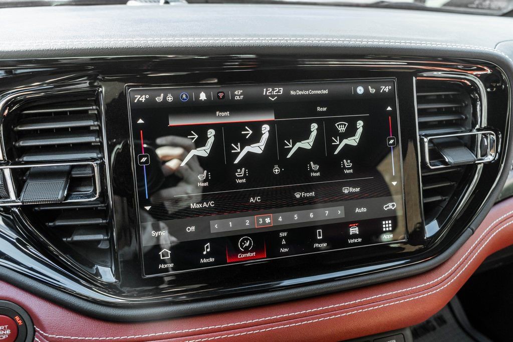 Used 2023 Dodge Durango SRT AWD/4WD image 12