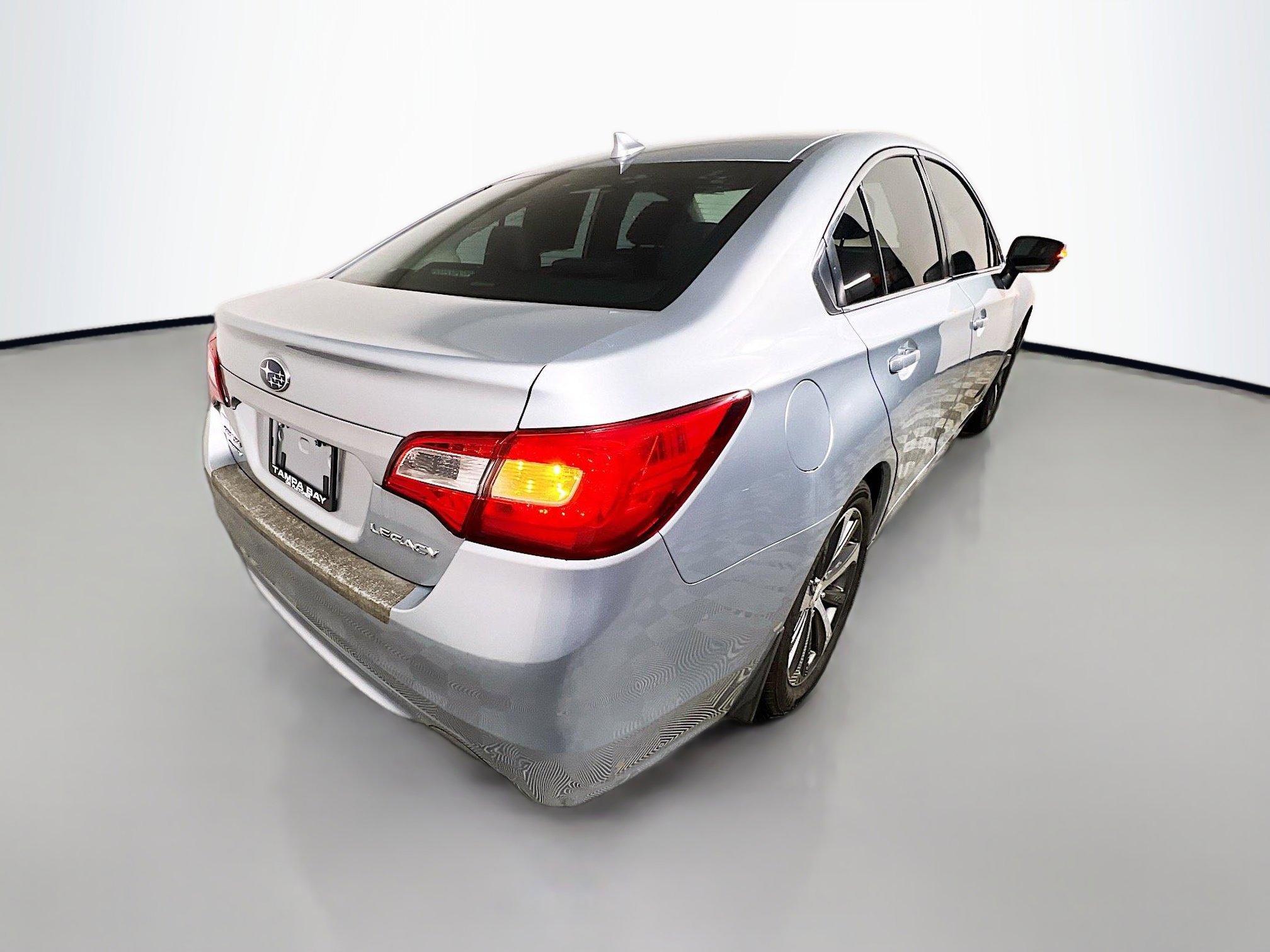 Used 2016 Subaru Legacy 2.5i Limited image 4