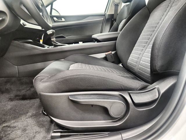 New 2026 Kia K5 LXS image 15