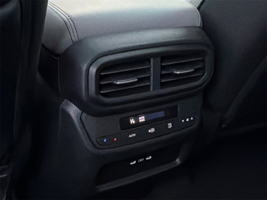 New 2025 Honda Pilot Touring image 19