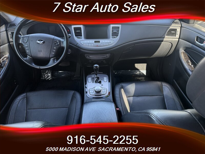 Used 2012 Hyundai Genesis 5.0 R-Spec RWD image 11