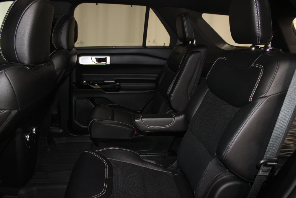 Used 2023 Ford Explorer ST w/ Equipment Group 401A AWD/4WD image 28