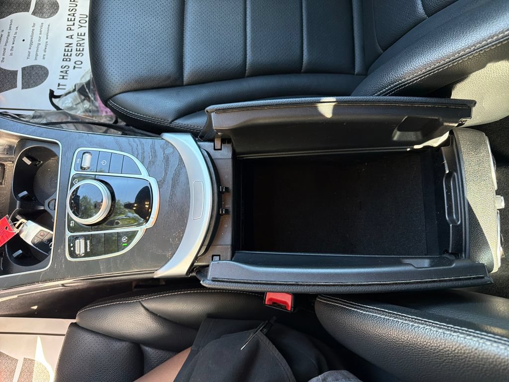 Used 2019 Mercedes-Benz C 300 4MATIC Sedan image 22