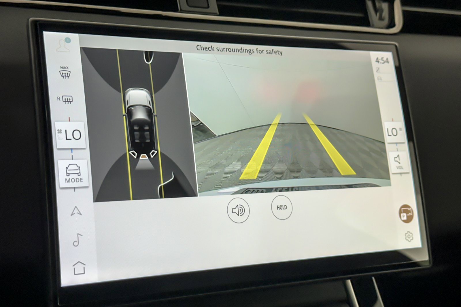 Used 2024 Land Rover Range Rover Evoque Dynamic SE image 19